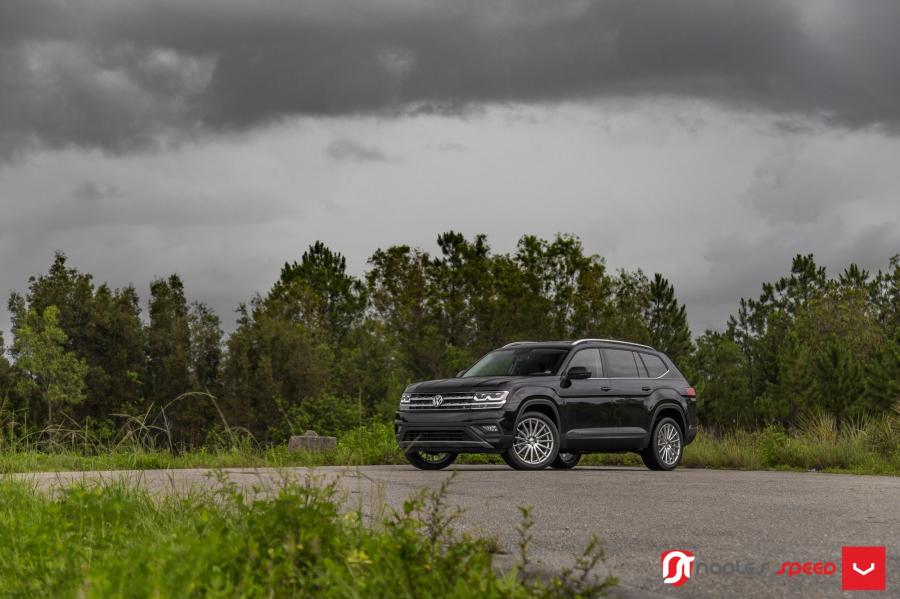  Volkswagen Atlas V6 4Motion on Vossen Wheels (VFS2) 2017 года  (фото 15 из 18)